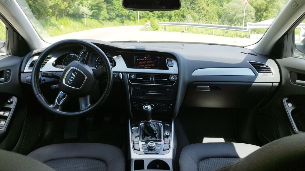 Vand Audi A4 B8 2010