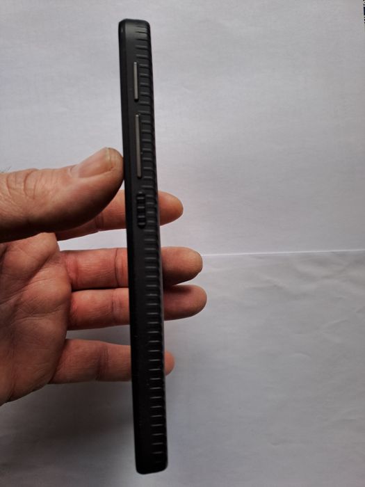 Удароустйчив телефон Motorola  Defy 2