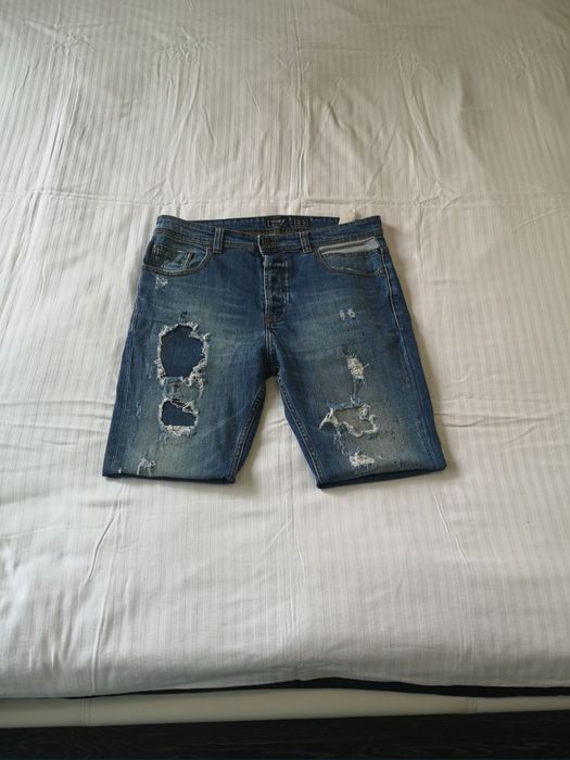 Blugi scurti Pull&Bear .