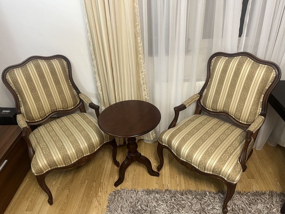 Set fotolii,table,4650 ron