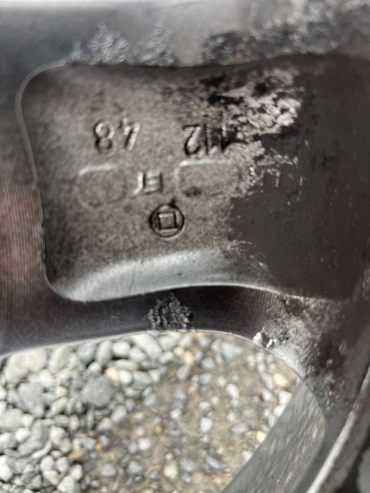 Джанти Dezent 5/112 Audi,VW,Seat

Употребявани, Шумен