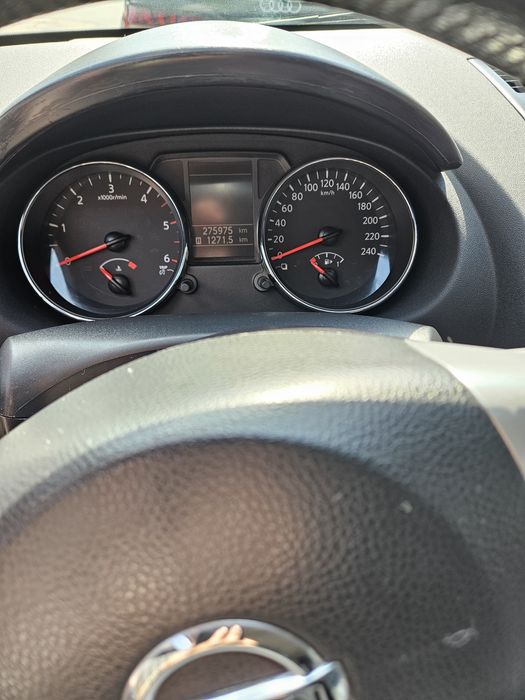 Se vinde nissan qashqai+2 J10