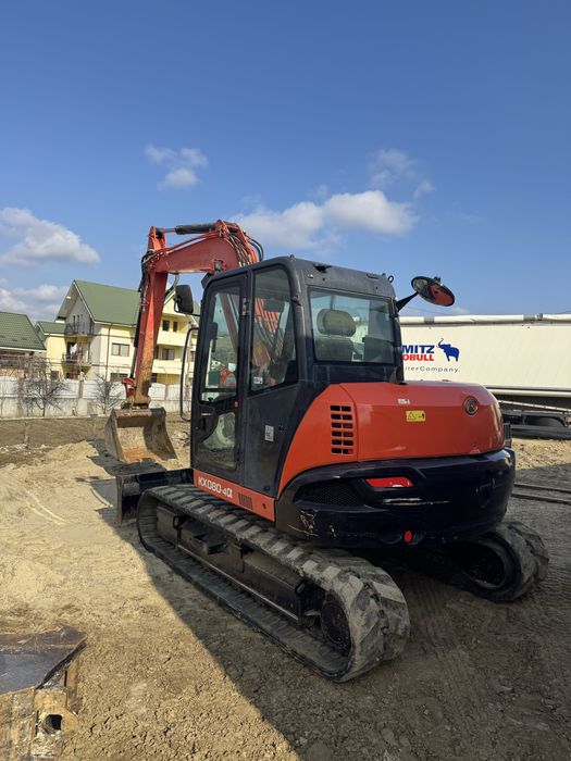 Semiremorca/Excavator Kubota 8 tone