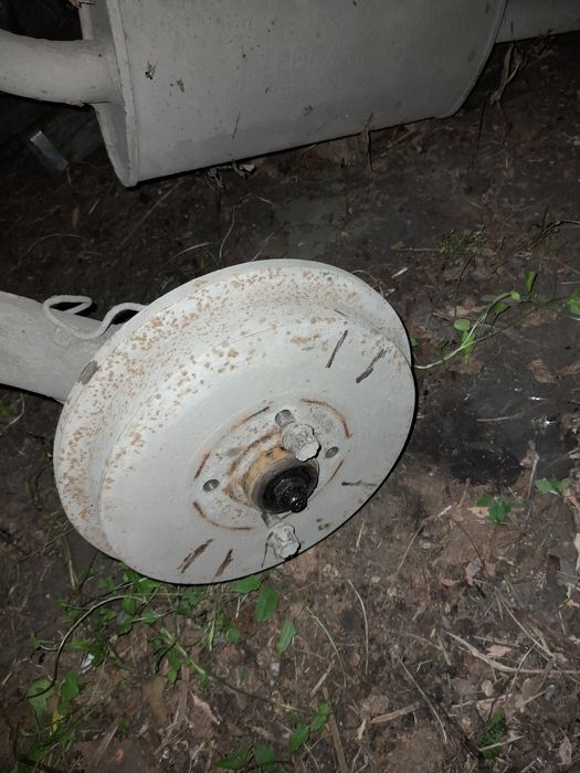 Задняя балка в сборе пасат Б-3