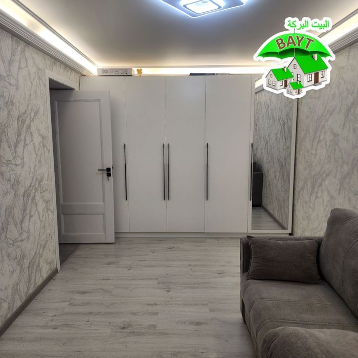 1/1/4, Чиланзар 2, Кирпичный, Евроремонт, Меб+Тех продаётся квартира ~