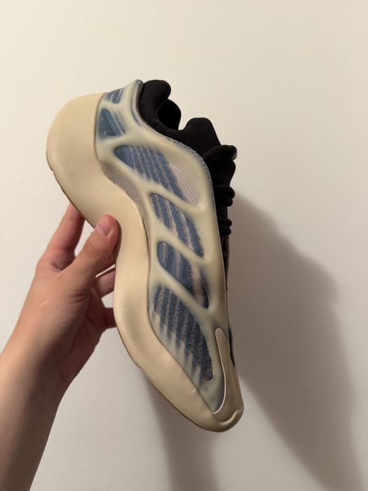 Adidas Yeezy 700 V3 Kyanite