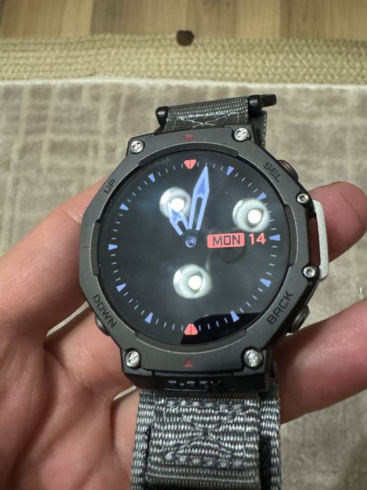 Смарт спорт часы Amazfit T-Rex3