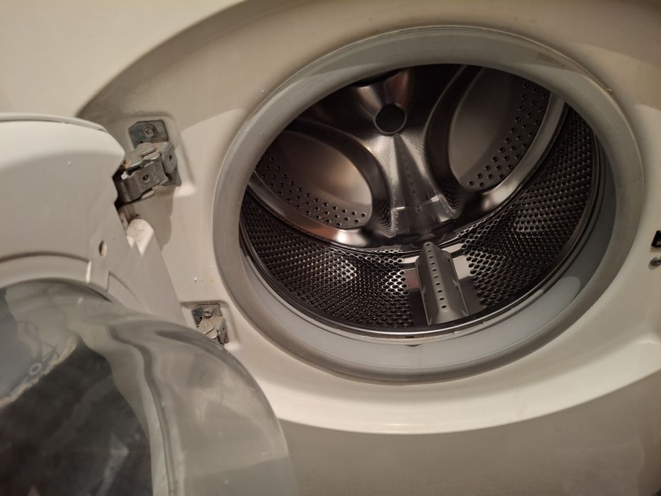 Стиральная машина Ariston avsd107