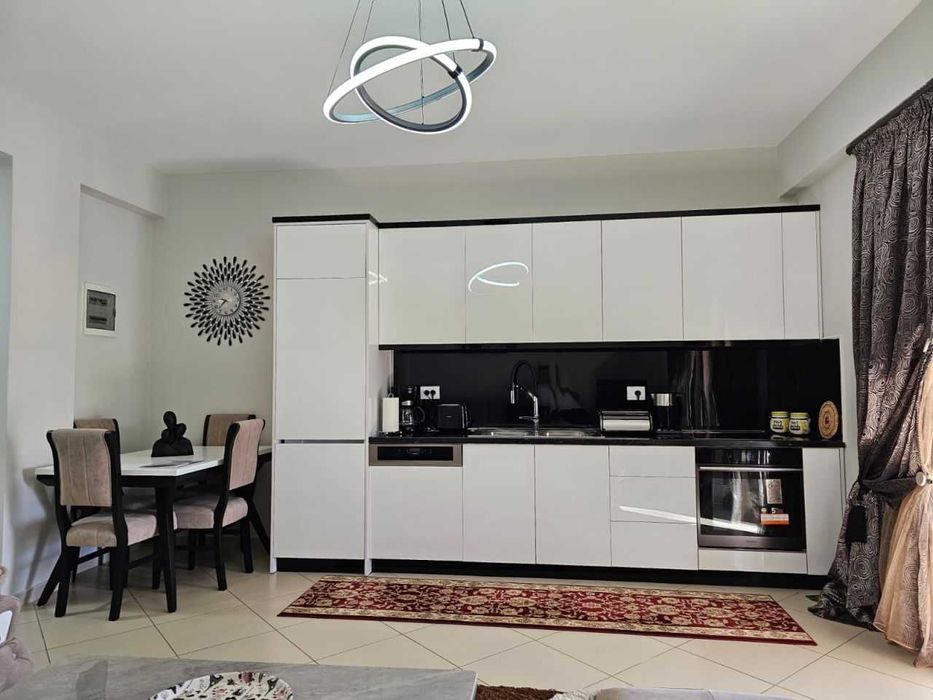 Продавам двустаен апартамент в Младост 3