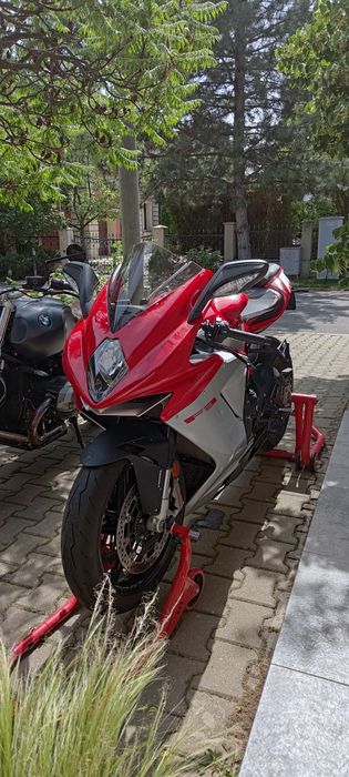 MV Agusta F3 800