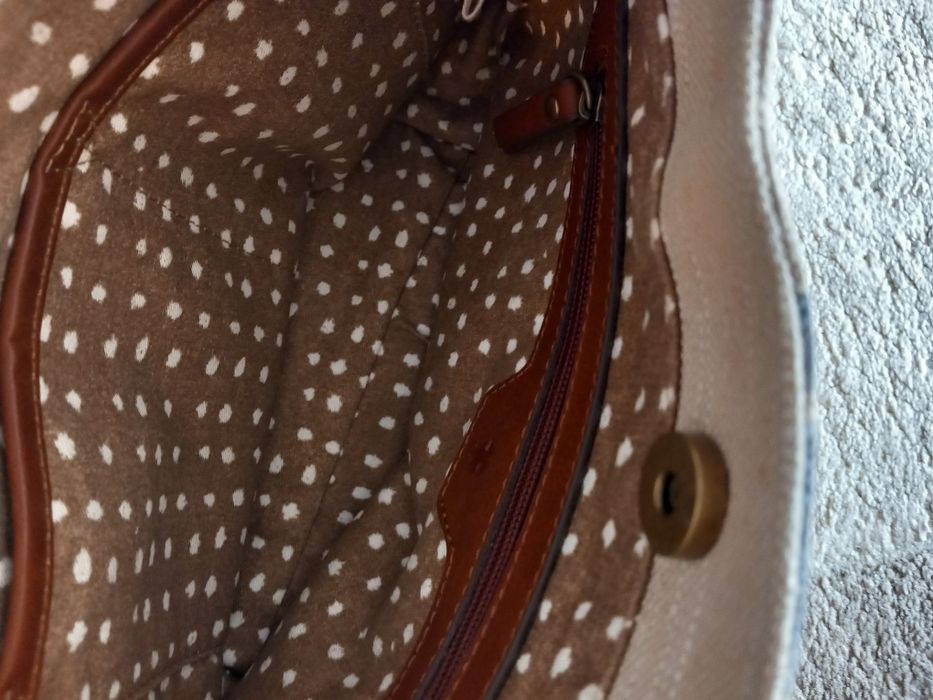 Geantă din piele și material textil