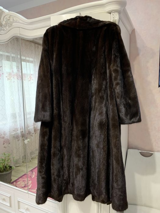 Шуба норковая цельная
