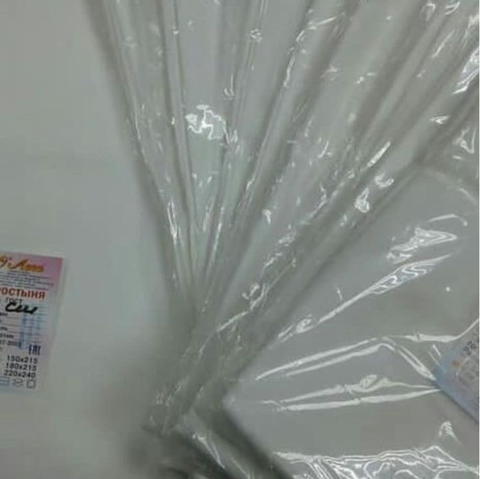 Продам простыни новые