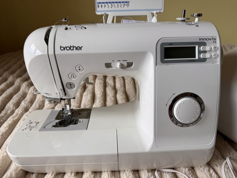 Masina de cusut Brother Innov-is 35 cu 70 de cusaturi