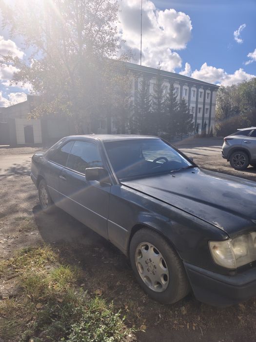 Мерседес 124 м 111