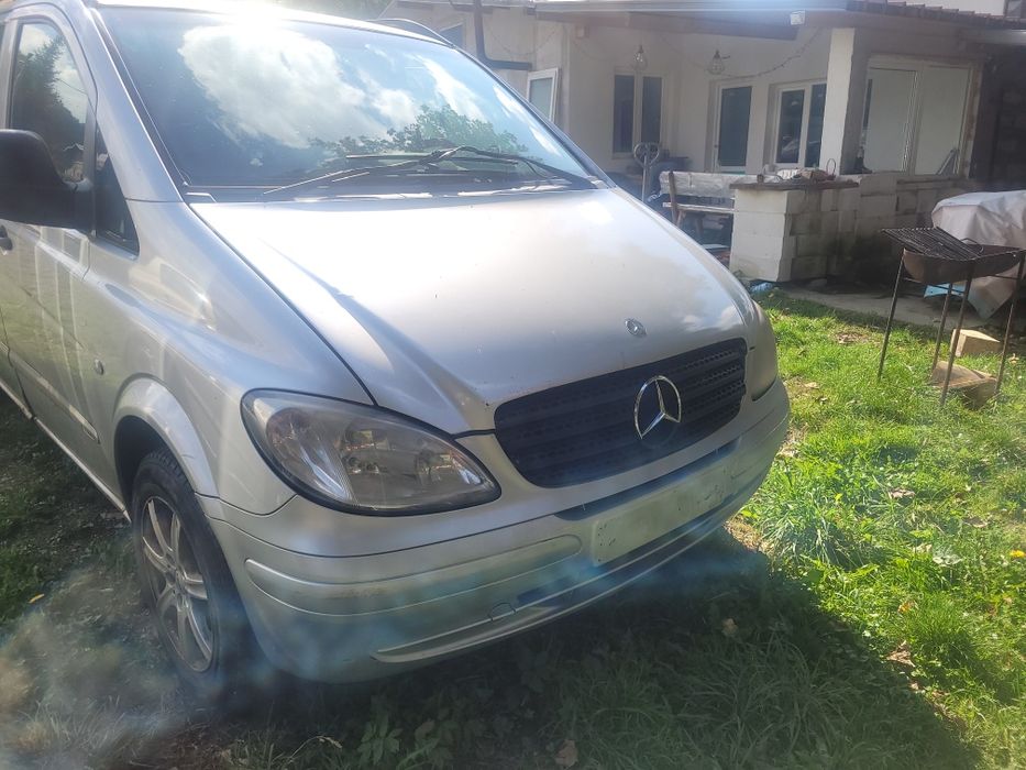 Farurii, stopurii Mercedes Vito motor 2.2