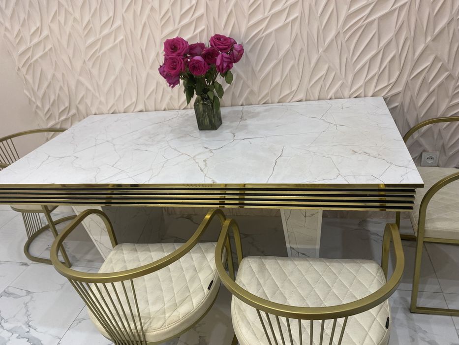 Стол со стульями 6 шт