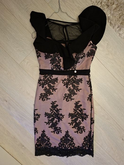 Елегантна рокля за повод