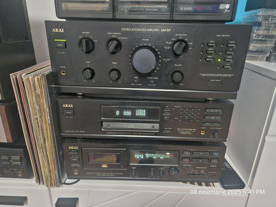 Linie Akai AM57 AKAI CD57 Akai DX57
