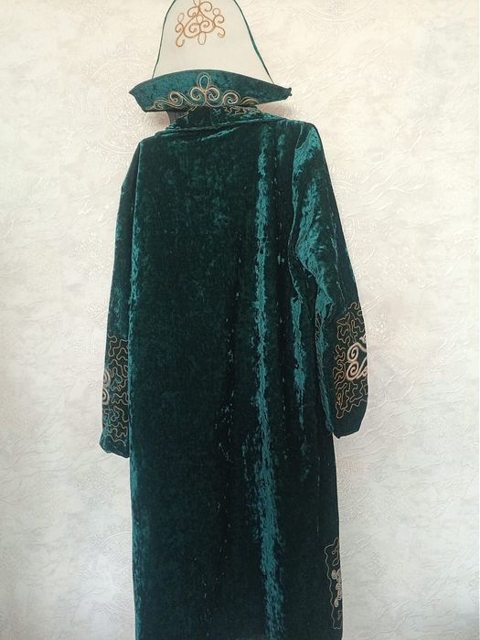 Продам новые мужские шапаны