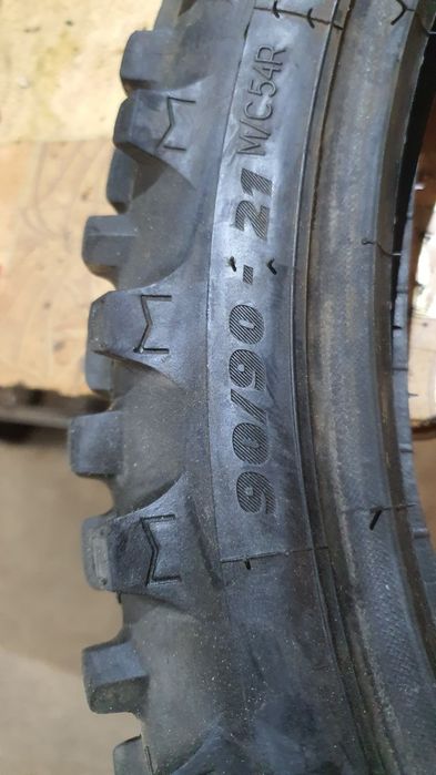 Enduro Medium 2 dimensiune 90 90 21 din 2023