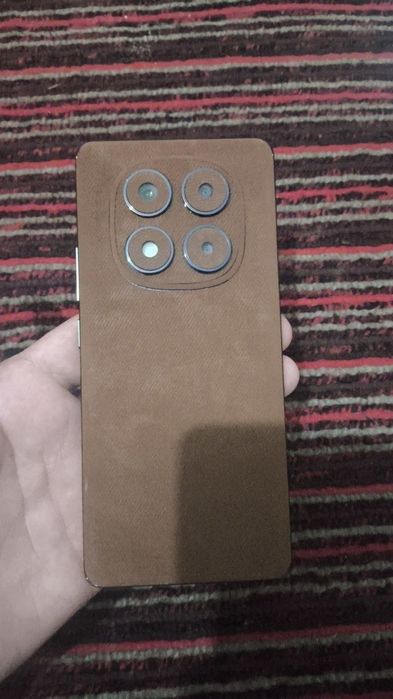 Redmi not 14 pro 
yangi xoli 1 oy boʻldi olinganiga
Narxi 2.500 
Obmen