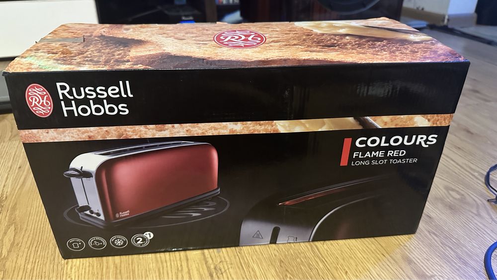 Prajitor de paine Russell Hobbs Flame Red 21391-56, 1000W, 2 Felii NOU