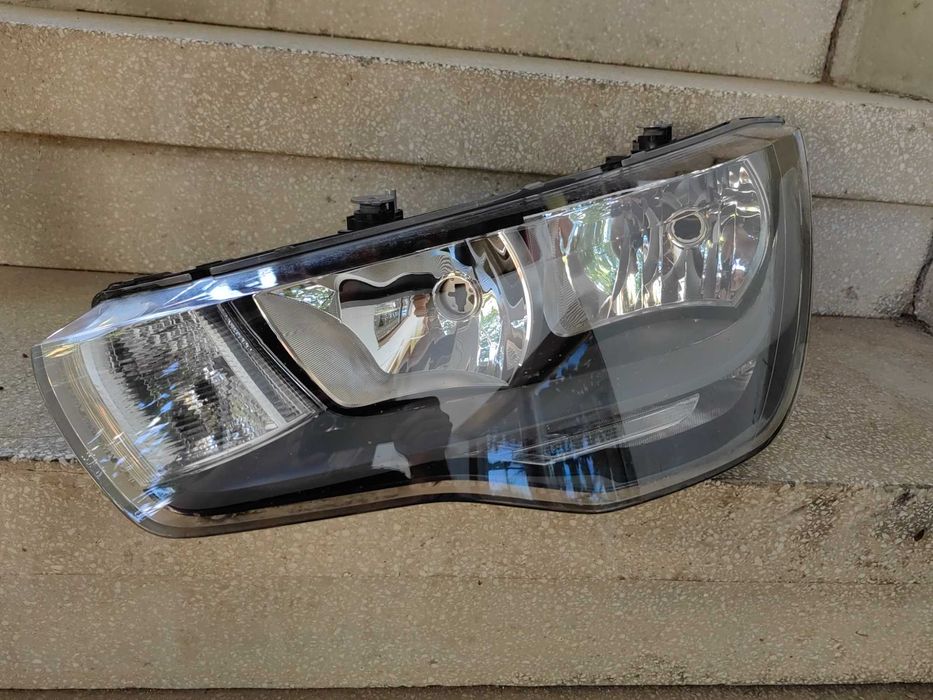 Фар Audi A1 ляв / Фар Ауди А1 Оригинален