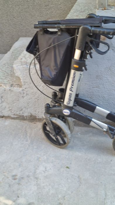 Cadru de mers cu 4 roți (Rolator pliabil) Uniroll Topas Premium