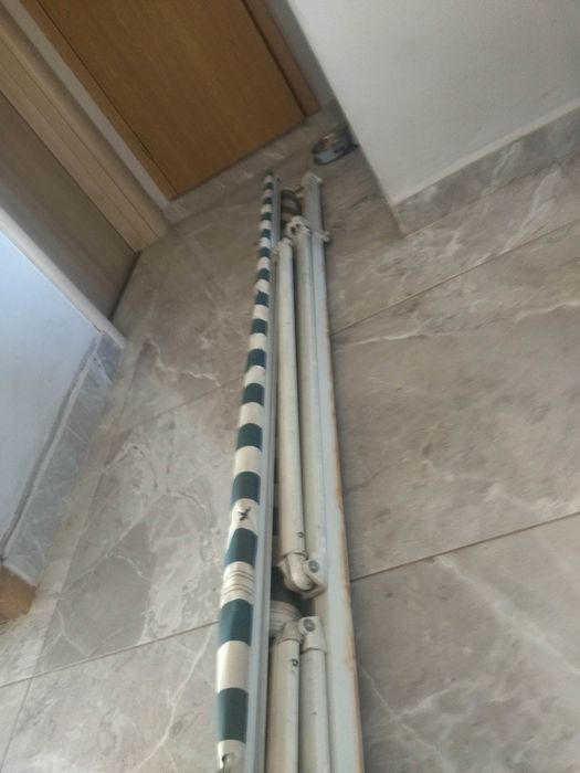 Тента.290см на 250см. Механична/сгъваема