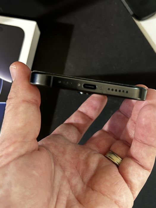 iPhone 16 Pro Max Black