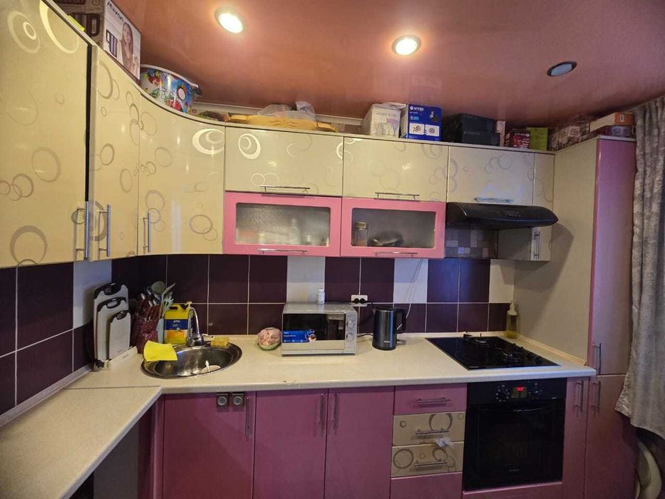 В продаже 3х комнатная, 19 мкр