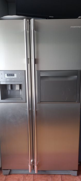 Холодильник  Samsung