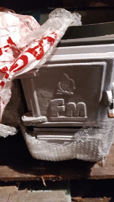 Produsele sunt noi , nu sunt folosite