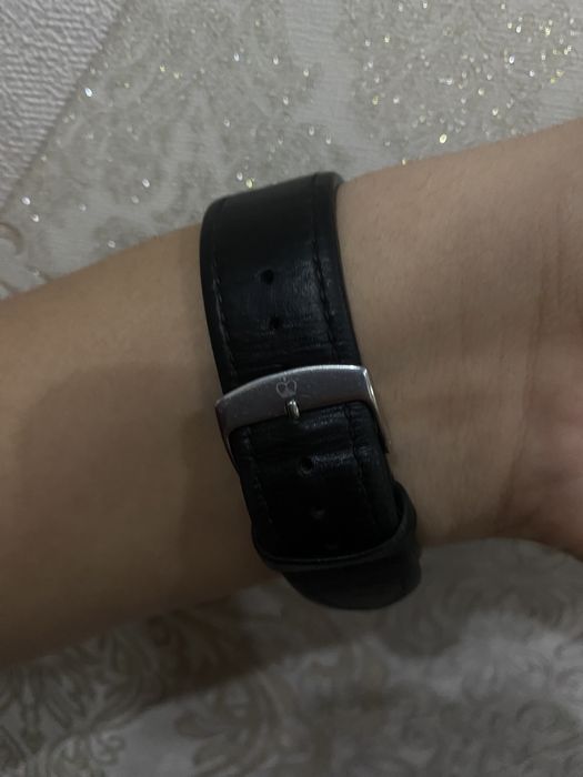 Часы Royal London