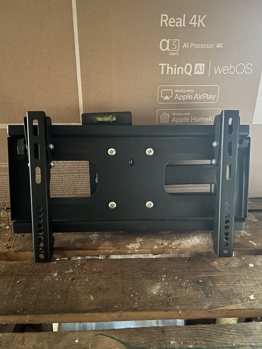 Кронштейн для телевизора