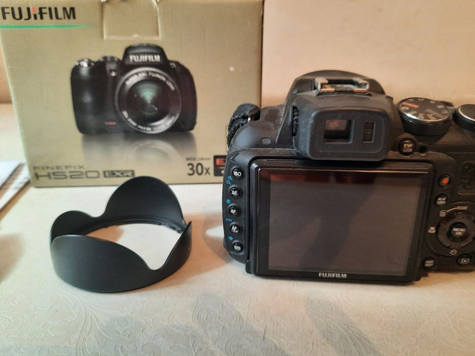 Продам фотоаппарат FUJIFILM