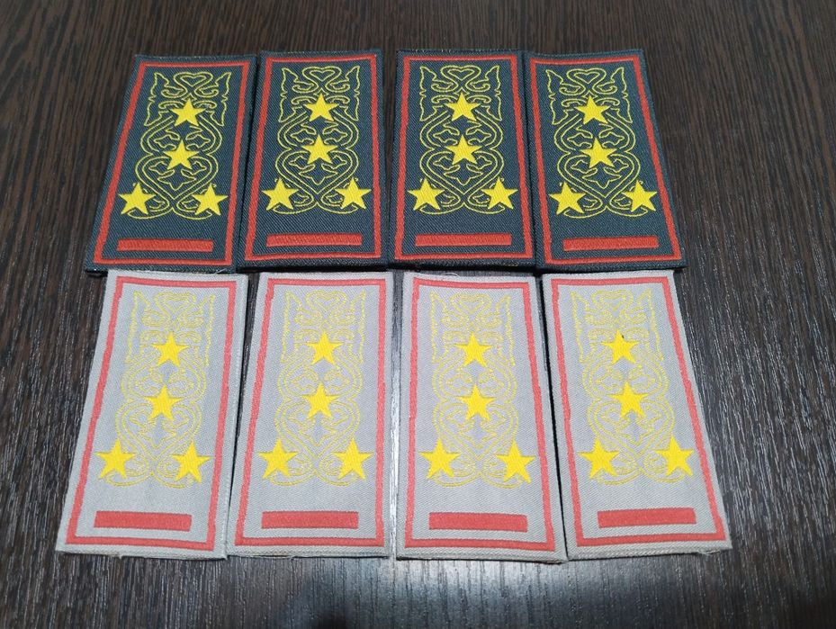 Погоны и шевроны военные