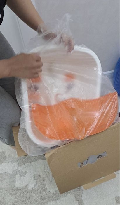 Педикюрная ванна, янги ишлатилмаган упаковкада.