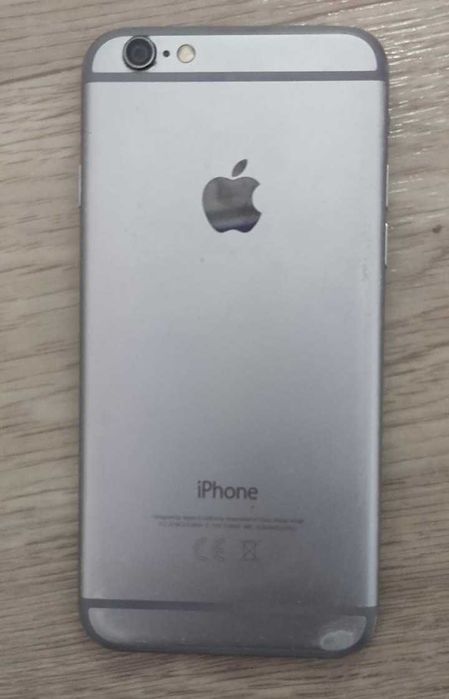 iPhone 6 на запчасти телефон не включается