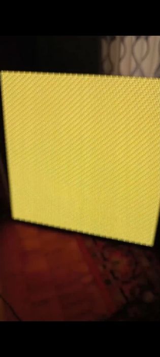 Монитор сотилади ишлаб турибди