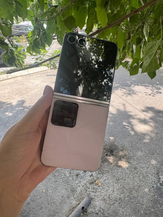 Samsung Z flip 5 8/256 gb