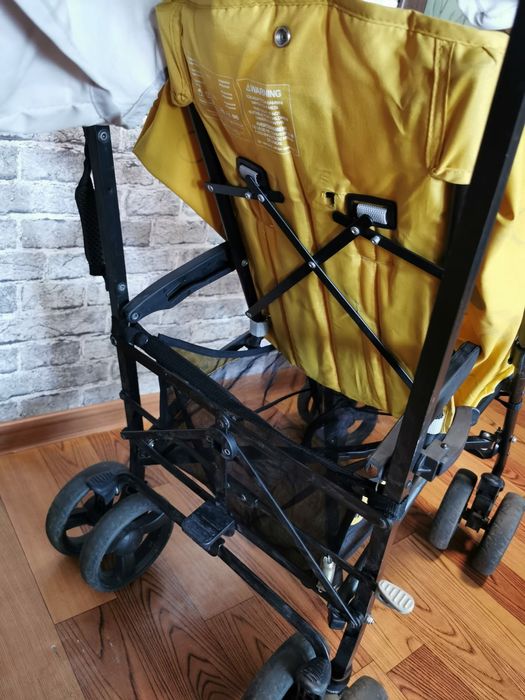 Продам коляску фирменную