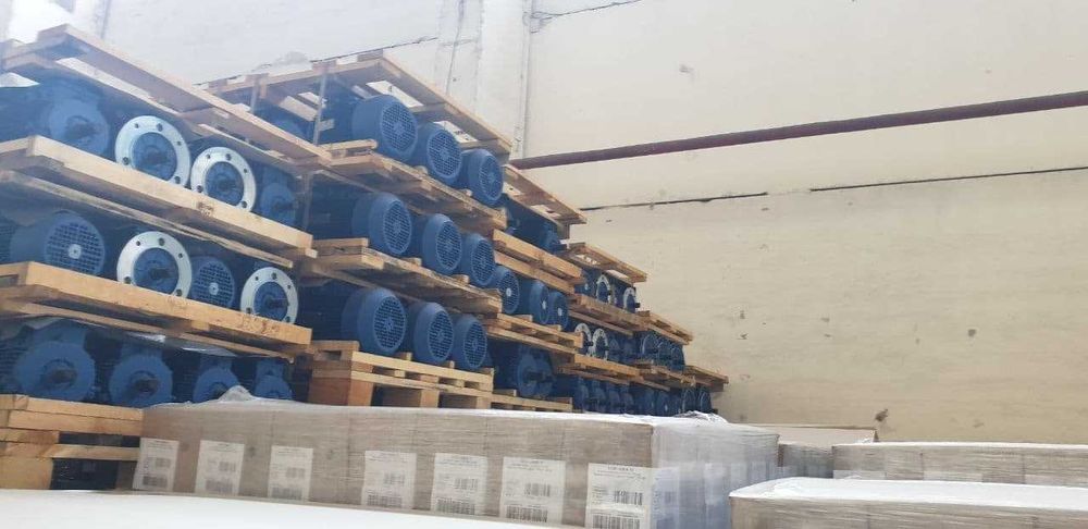 Электрические двигатели в ассортименти