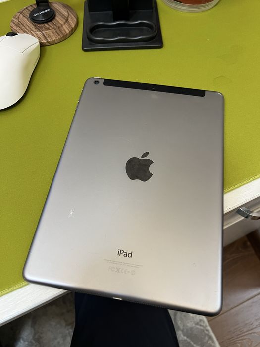Ipad 1 air 128gb srochna sotiladi
