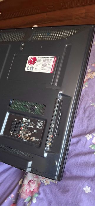 Продаю телевизор LG