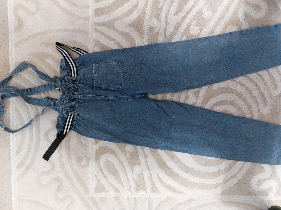 Продам вещи для девочек 140-152 размеры