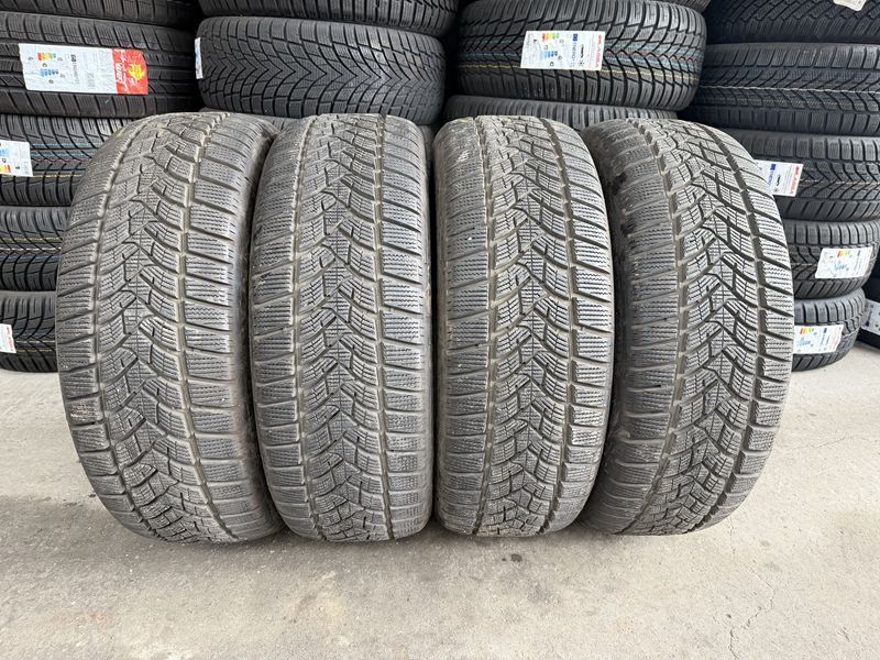 215/55/18 DUNLOP 4бр