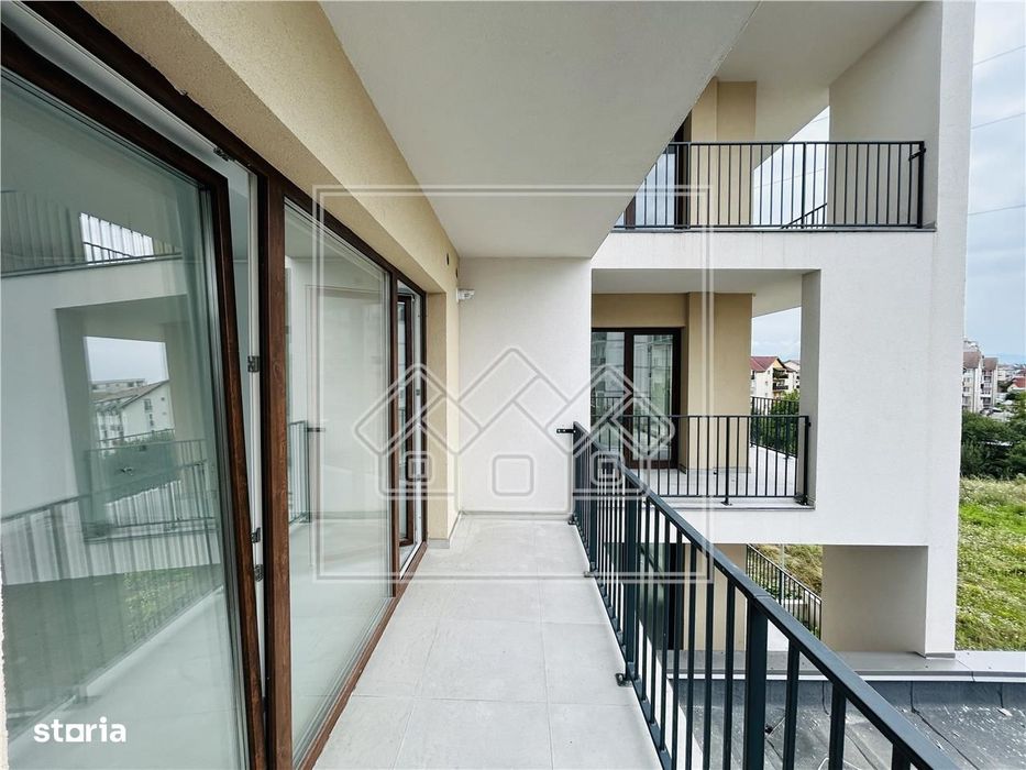 Apartament 2 camere, terasa mare, bloc nou, zona buna