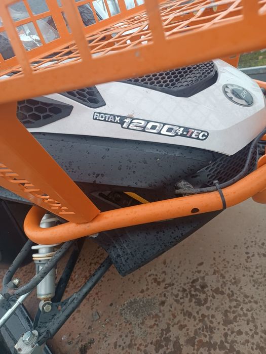 Snowmobil Lynx alpine